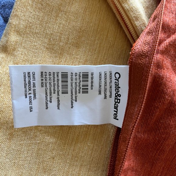 Crate & Barrel - 3  Pillow Covers 16"x 16" - Picture 7 of 12